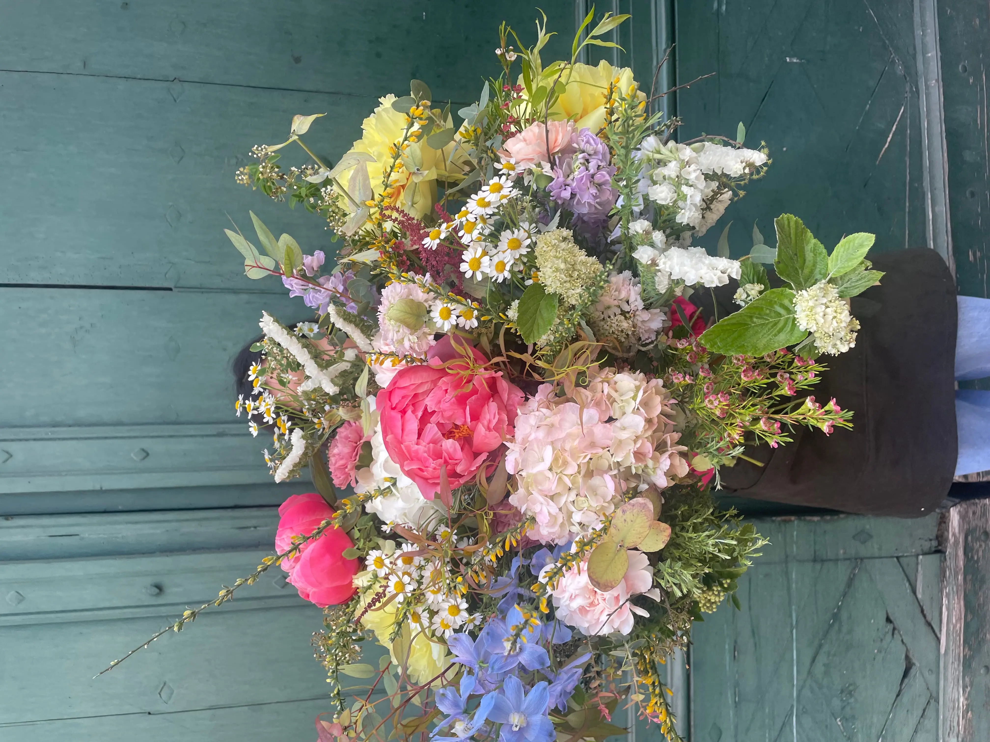 Bouquet de fleurs élégant, moderne - Image 1